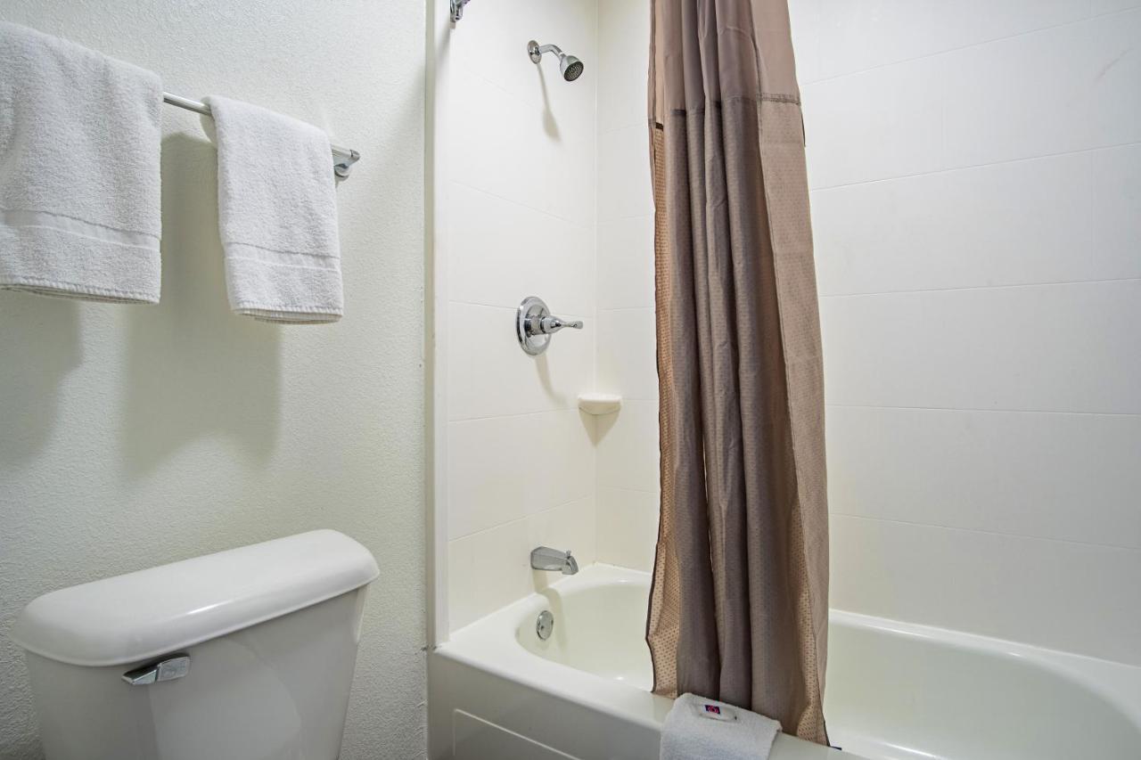 Motel 6 Manchester Tn Екстериор снимка