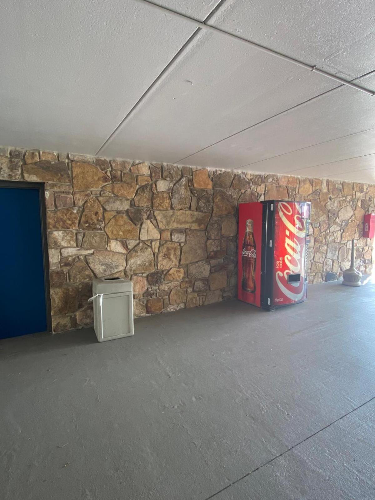 Motel 6 Manchester Tn Екстериор снимка
